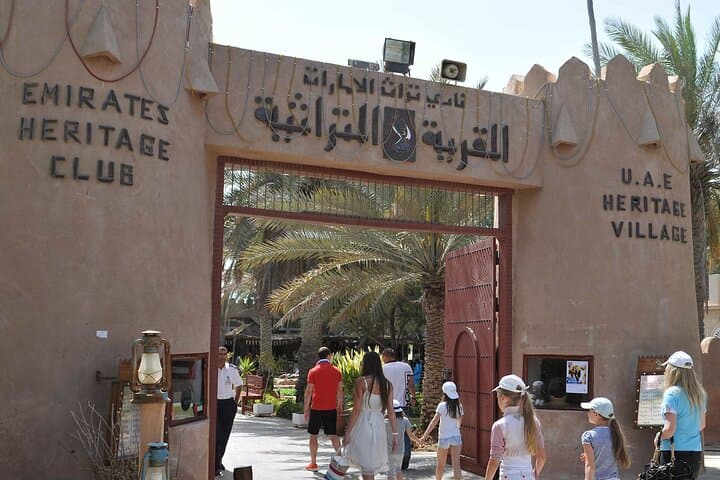 Abu Dhabi Private 4x4 Sightseeing Tour — Sheikh Zayed, Corniche & Yas Island photo 6