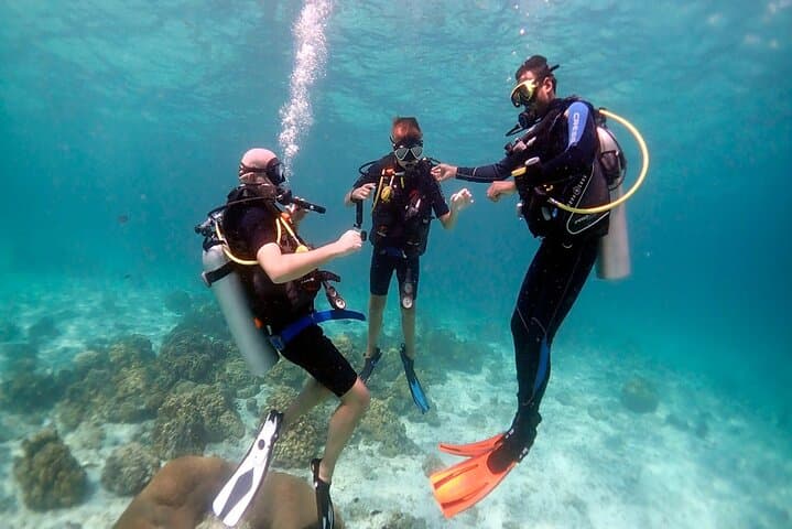 Hurghada Introductory Scuba: Full-Day Boat Dive on the Red Sea