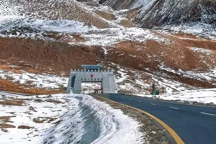Hunza Valley 7-Day Adventure: Naran, Naltar, Khunjerab & Karimabad photo 5
