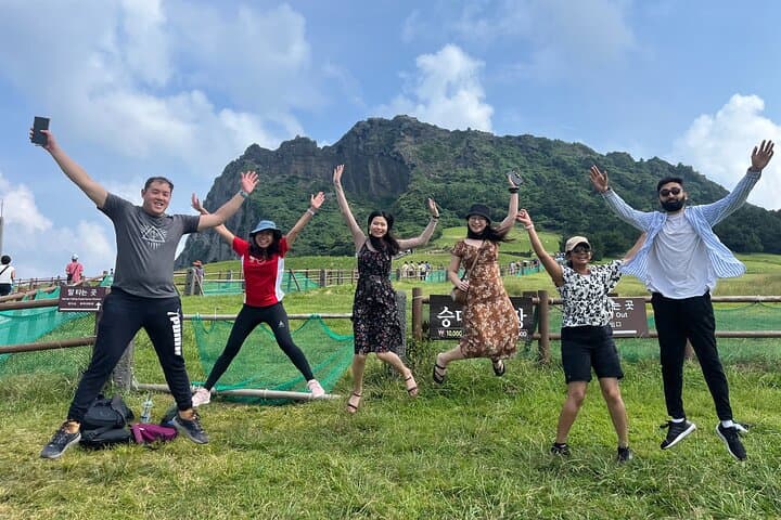 East Jeju UNESCO Full-Day Tour: Seongsan, Manjanggul & Haenyeo Culture photo 3