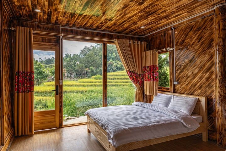 Sapa 3-Day Trek and Homestay: Rice Terraces, Cat Cat & Ta Van Bungalow photo 4