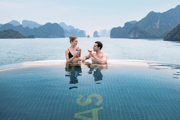 Luxury 5-Day Cruise: Halong Bay & Lan Ha Bay Discovery photo 3