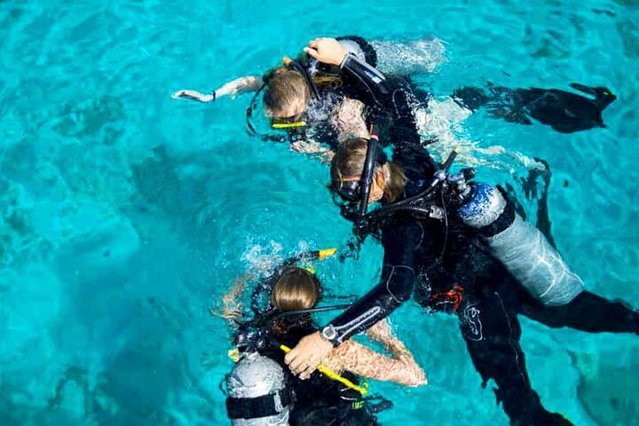 Beginners Scuba Diving in Hurghada: Full-Day Boat Tour with Lunch photo 5