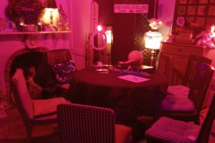 Private Séance Experience: Talking to the Dead Tour in New Orleans photo 2