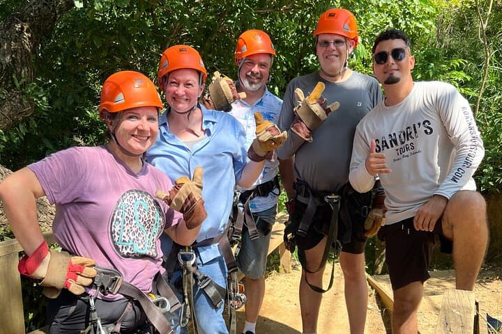 Roatán Zipline, Monkey & Sloth Park: Canopy Zip and Island Culture Tour photo 2