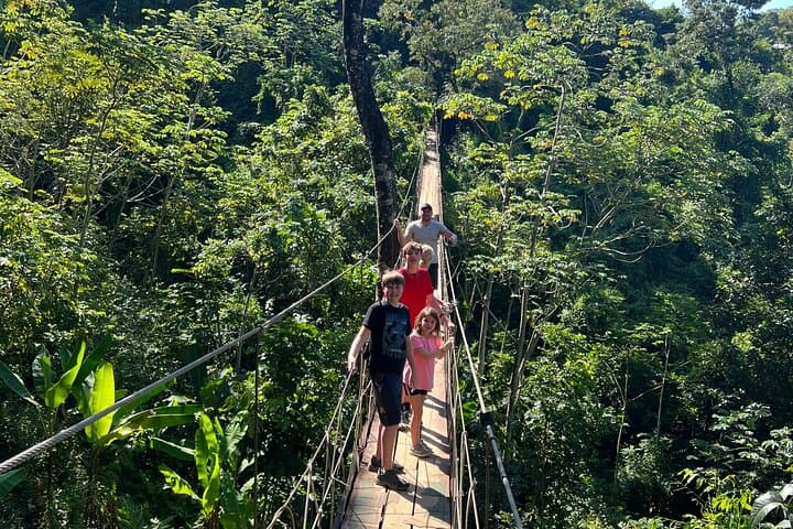 Roatán Zipline, Monkey & Sloth Park: Canopy Zip and Island Culture Tour photo 3