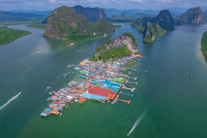 Full-Day Phi Phi & James Bond Islands: Snorkel, Canoe and Island-Hop from Phuket