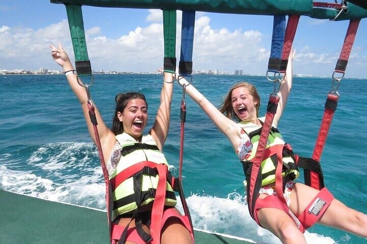 Cancun Combo: Snorkel Four Reefs & Parasail Over Nichupté Lagoon photo 4