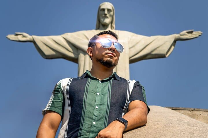 Avoid Crowds and Clouds: Rio de Janeiro 4x4 Private City Tour photo 2