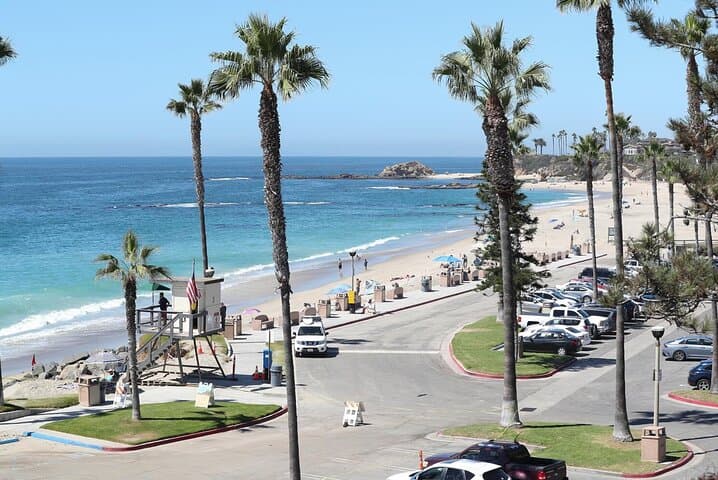 Laguna Beach Paradise Trolley: App-Guided Coastal Sightseeing photo 2