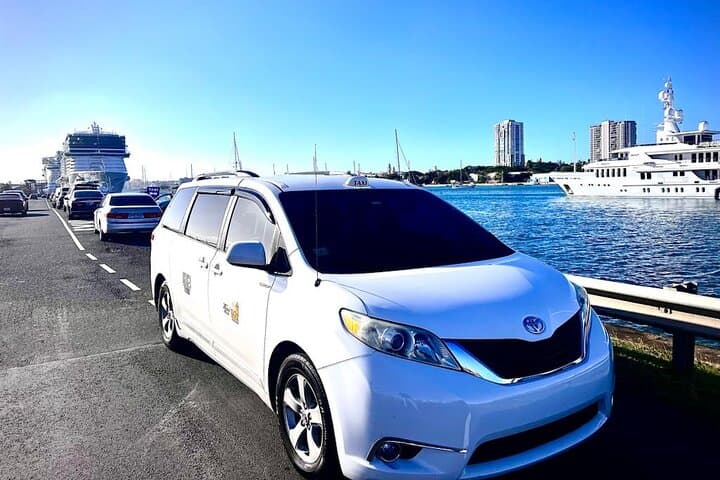 San Juan One-Way Transfer: Fast Private Ride Between SJU and the Cruise Port