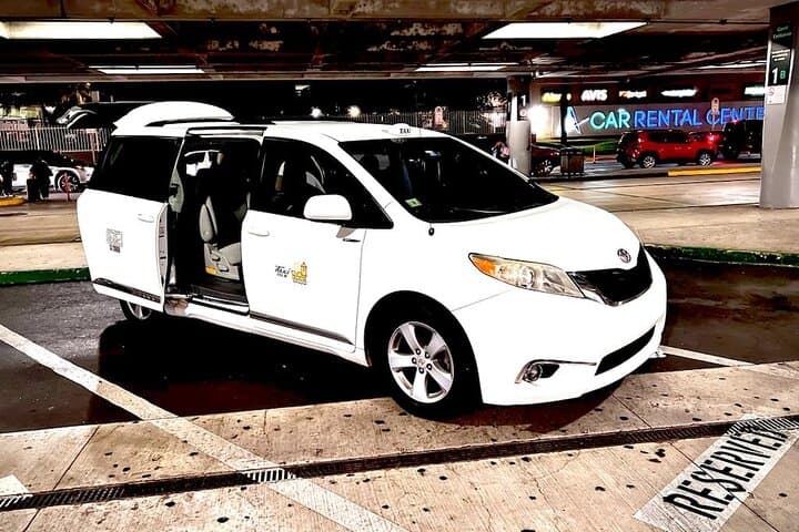 San Juan One-Way Transfer: Fast Private Ride Between SJU and the Cruise Port photo 2