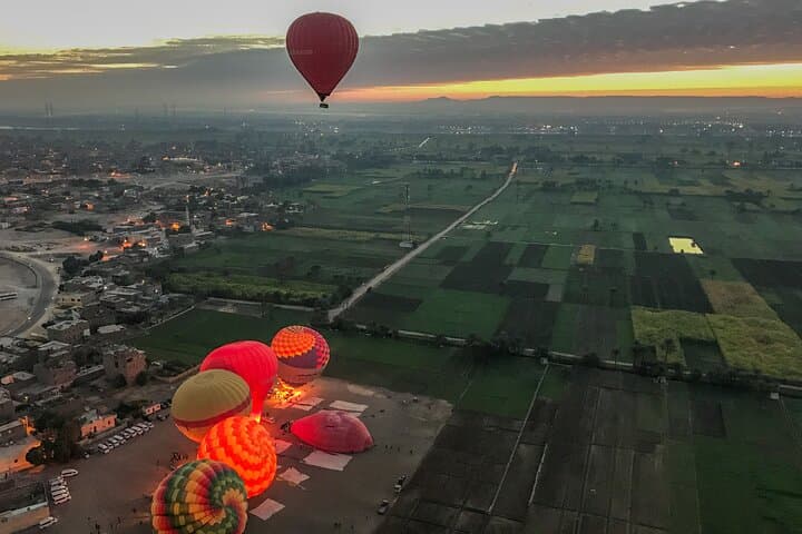 Sunrise Hot Air Balloon Over Luxor: 2-Hour Nile Valley Flight photo 5