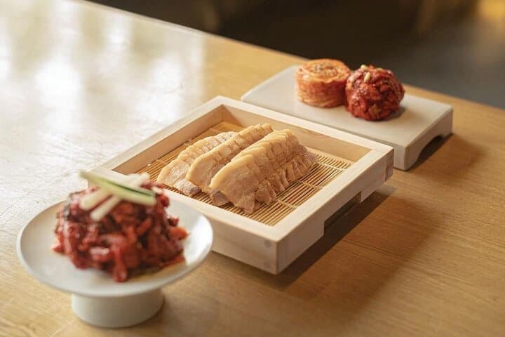 Seoul MMCA Guided Tour and Bukchon Food Walk: Art, Palaces & Authentic Korean Cuisine photo 4