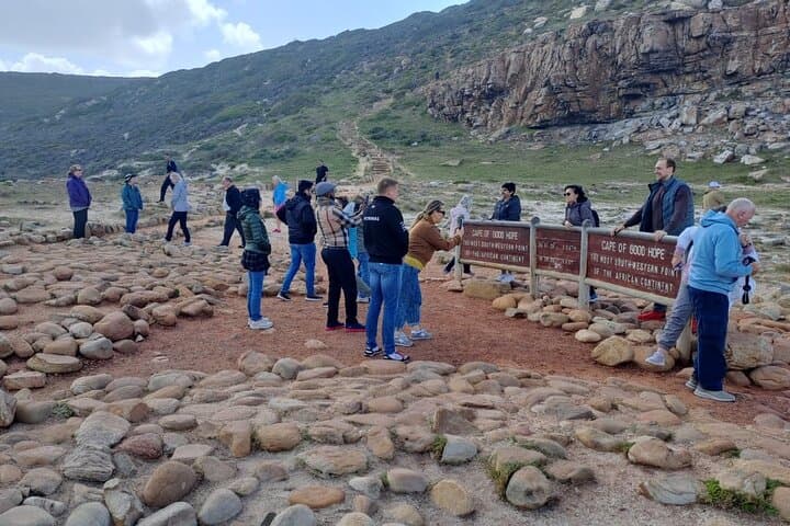 3-Day Cape Town Adventure: Table Mountain, Cape Peninsula & Winelands Tour