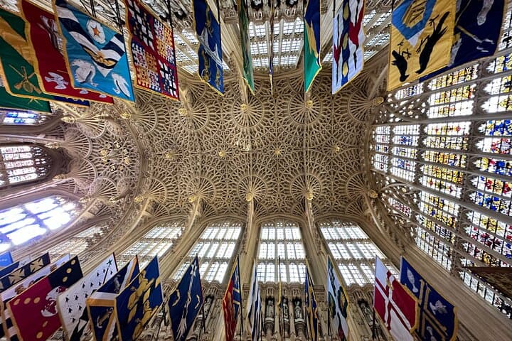 Inside Westminster Abbey: Fast-Access Private Tour with a Blue Badge Guide photo 4