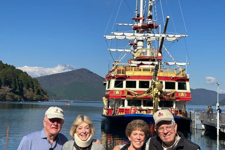 Full-Day Mt Fuji & Hakone Tour from Tokyo — Private Guide-Driver Experience photo 3