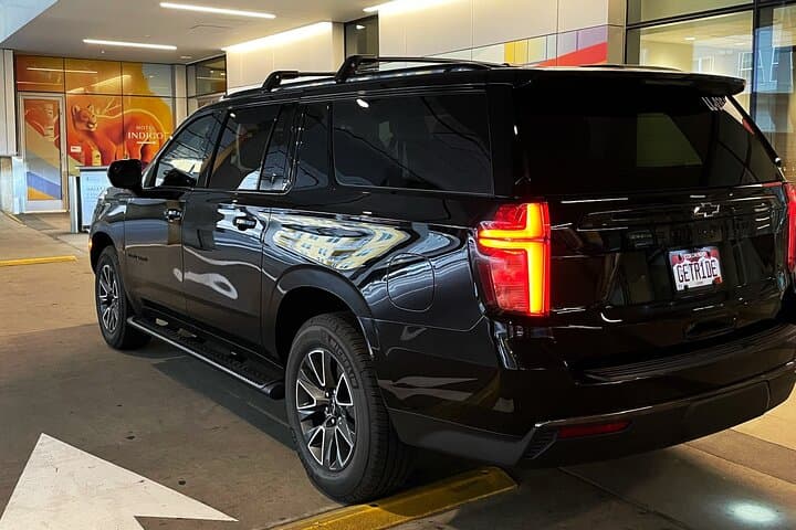Private Luxury Transfer Between Boulder and Denver Airport photo 3