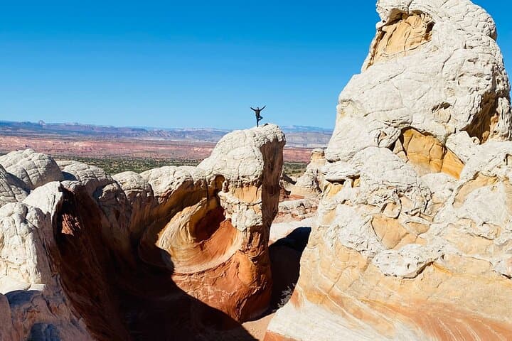 Explore White Pocket: Ultimate 8-Hour UTV & 4WD Adventure from Kanab photo 6