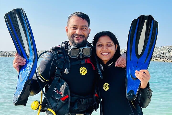 Boat Try Scuba Diving Tour at La Mer Beach — Beginner Scuba Experience in Dubai photo 2
