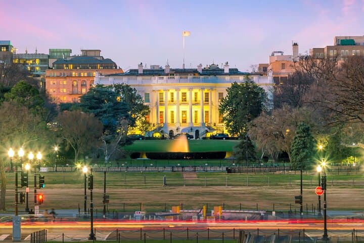 Illuminated Icons: Private Evening Tour of Washington, D.C.'s Monuments photo 2