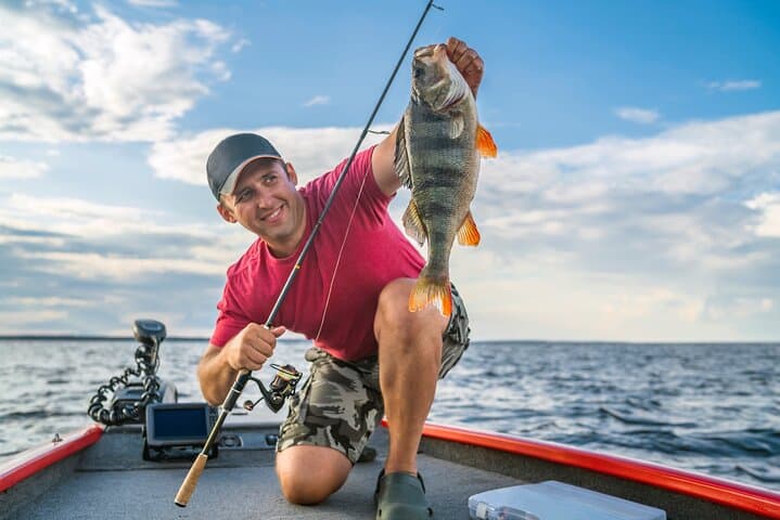 Private Fishing Tour in Kuwait City — Arabian Gulf Boat Charter