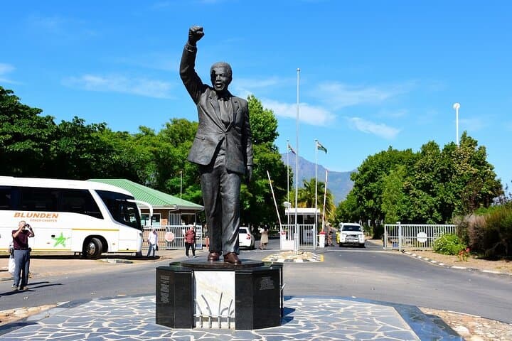 Private Wine Tour: Stellenbosch, Franschhoek & Paarl from Cape Town photo 2