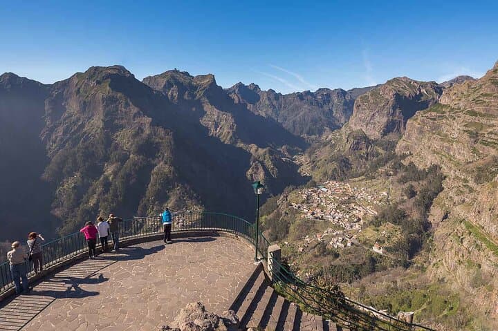 Nuns Valley Tour — Pico dos Barcelos & Curral das Freiras Viewpoints