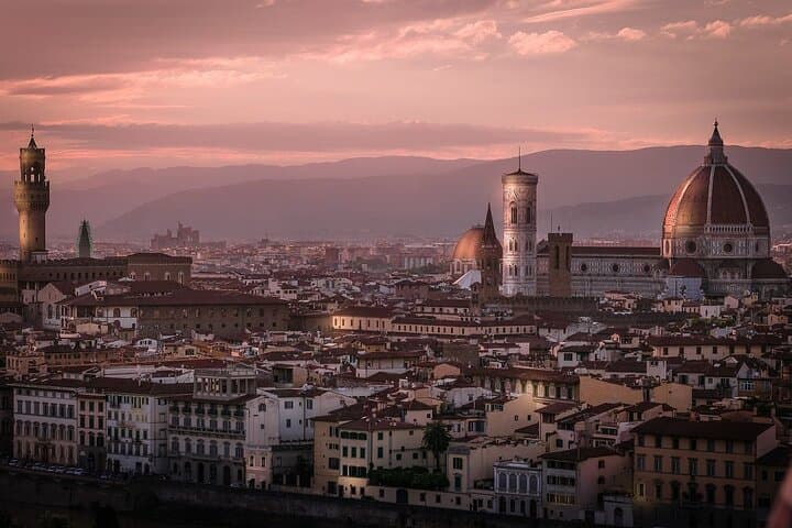 Florence to Zurich Private Transfer with 2-Hour Milan Duomo Stop photo 2