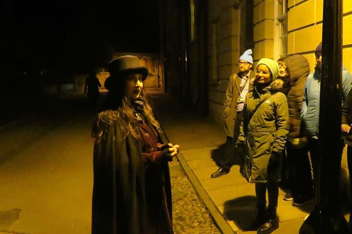 Oxford After Dark: Guided Ghost Tour Through Haunted Streets photo 2
