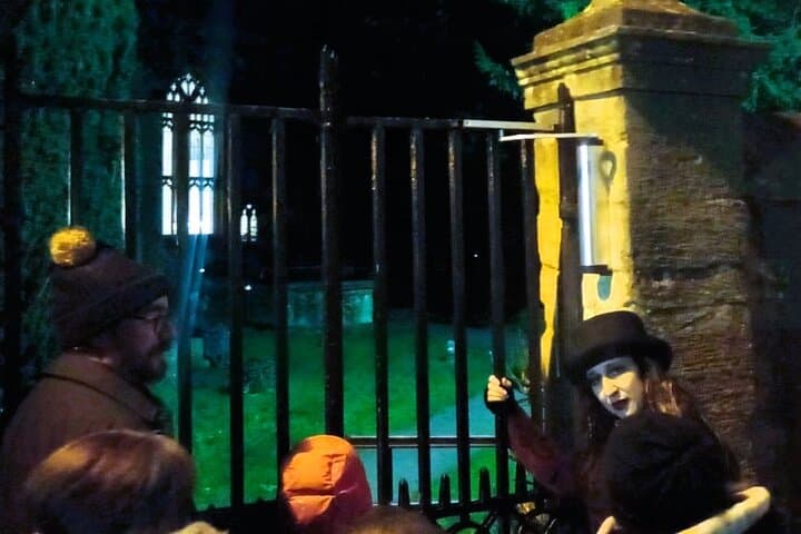 Oxford After Dark: Guided Ghost Tour Through Haunted Streets photo 4