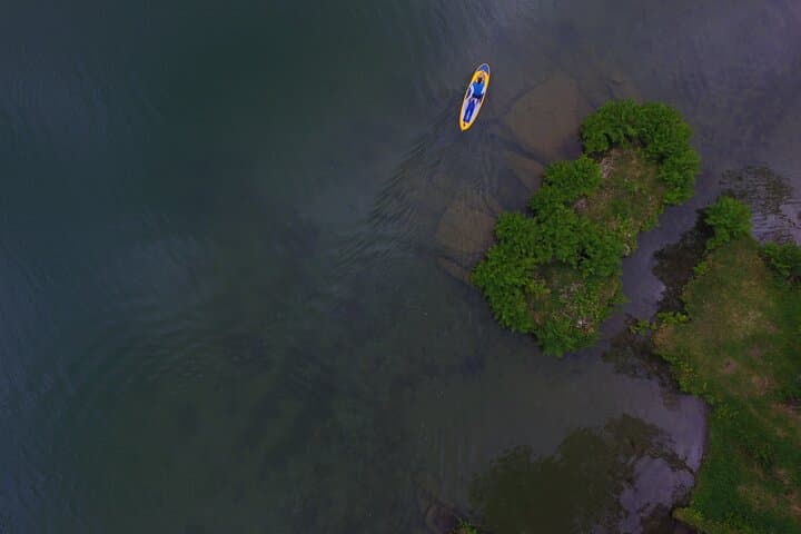 Stand-Up Paddle on Sete Cidades' Blue and Green Lakes — Beginner SUP in São Miguel photo 3