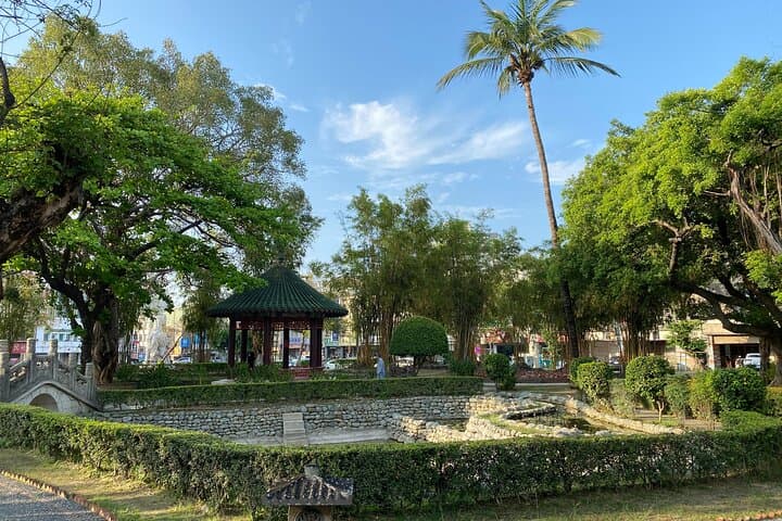 Tainan Ancient Capital and Wushantou Reservoir Private Day Tour photo 2