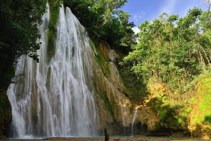 Hike to El Tabernáculo: Private Waterfall Trek from Santo Domingo