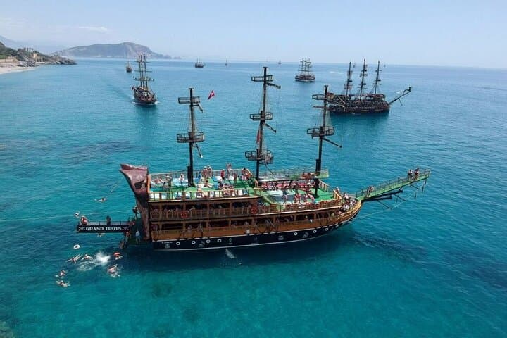 Pirate Boat & Foam Party: Alanya Swim-Cave Excursion with Lunch