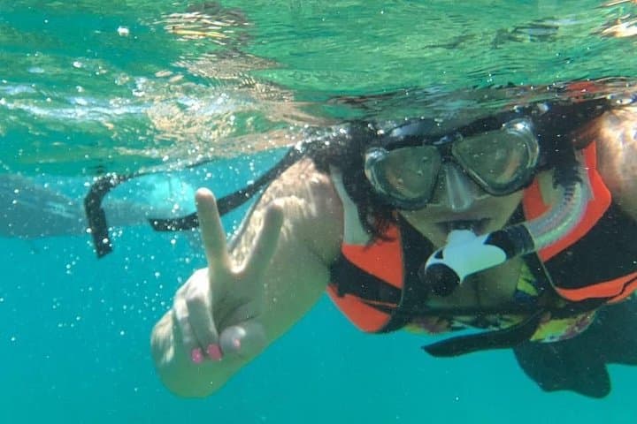 Roatan Snorkel and Zip Adventure: West Bay Zipline and Reef Tour photo 1