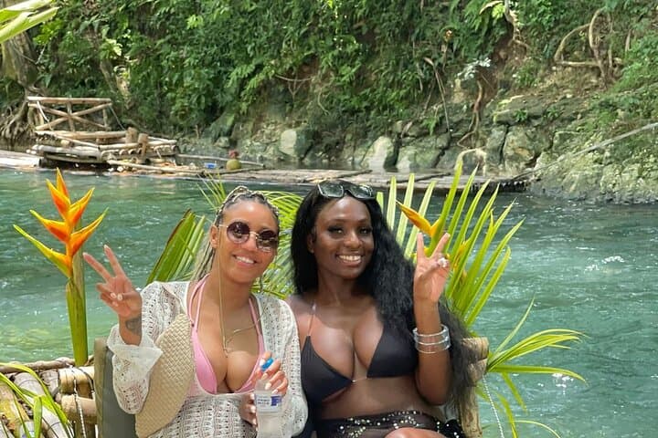 Jamaica Adventure: Bamboo Rafting, Seven Mile Beach & Rick's Sunset Tour photo 2