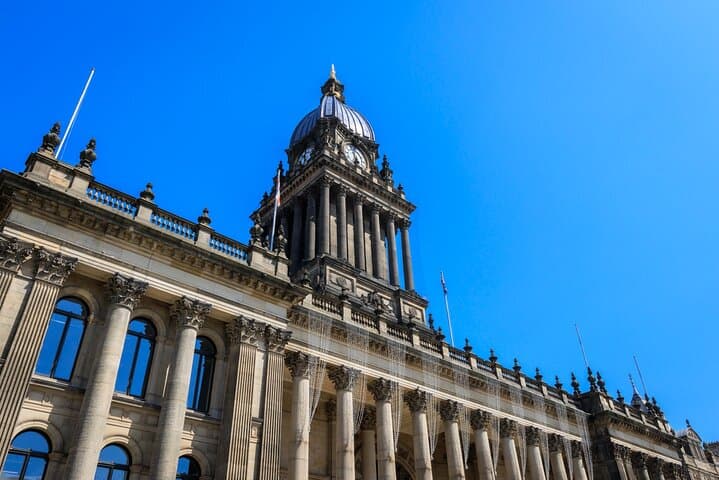 Leeds Exploration Through Time and Art — Private 2-Hour Walking Tour photo 5