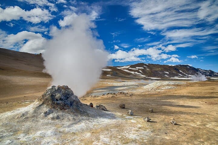 Reykjanes Peninsula Private Tour: Geothermal Fields, Lighthouses & the Bridge Between Continents