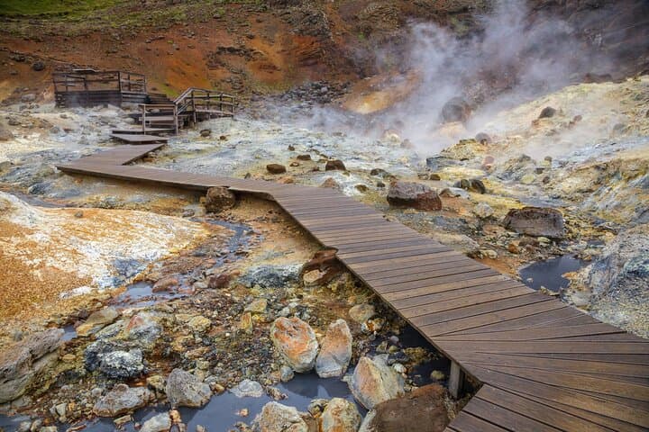Reykjanes Peninsula Private Tour: Geothermal Fields, Lighthouses & the Bridge Between Continents photo 2