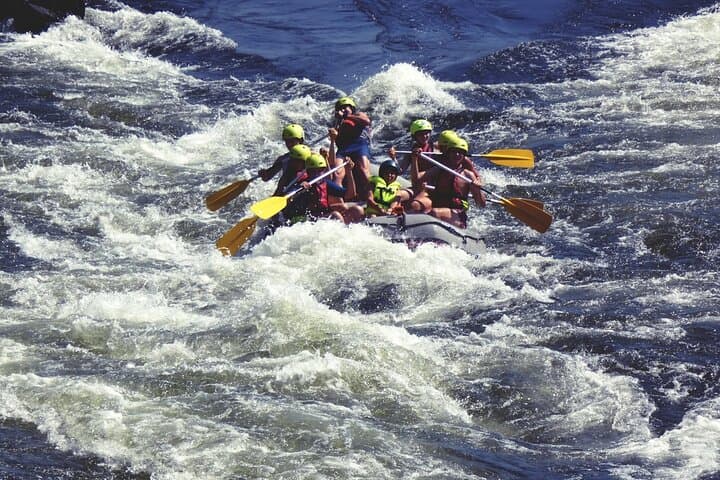 Private Rafting on the Minho River: Border-Running Rapids and Scenic Descents photo 2