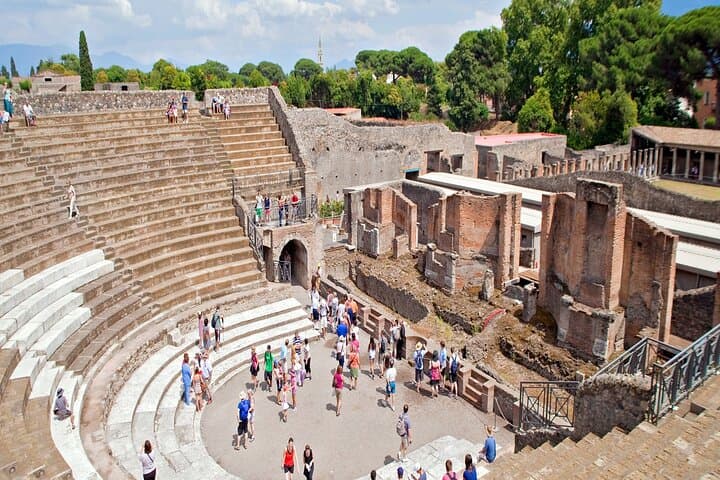 Private Pompeii Guided Tour from Naples — Skip-the-Line Archaeological Visit photo 2