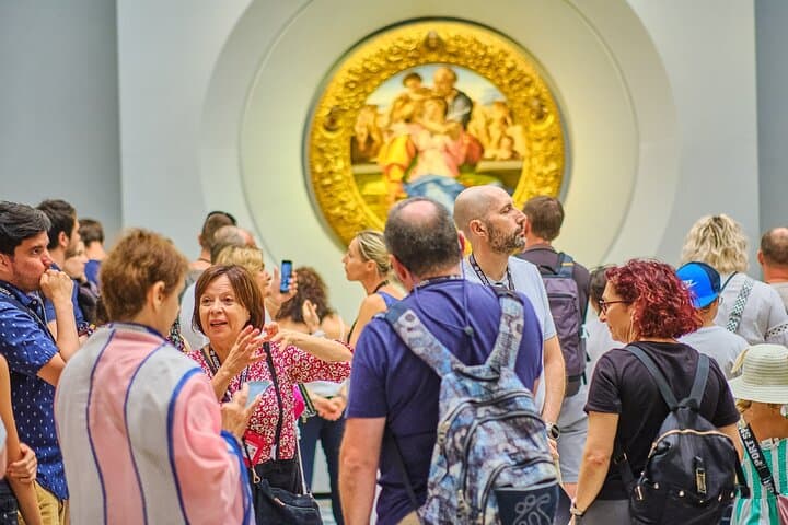 Exclusive Uffizi Gallery and Vasari Corridor Small-Group Tour - Florence Elevated Walk photo 4