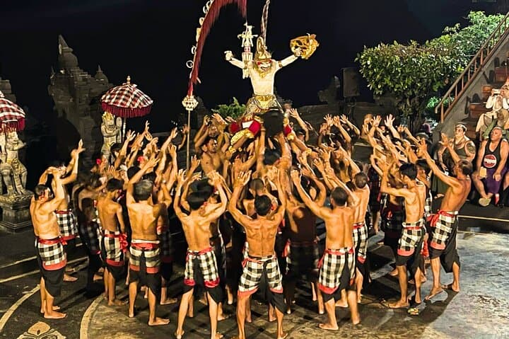 Uluwatu Temple, Kecak Fire Dance & Jimbaran Seafood Sunset Private Tour photo 3