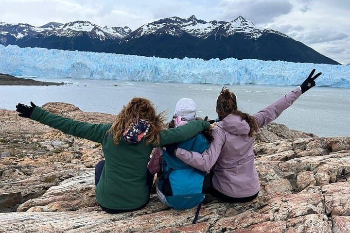 Perito Moreno Mini Trekking: Walk the Glacier from El Calafate photo 5