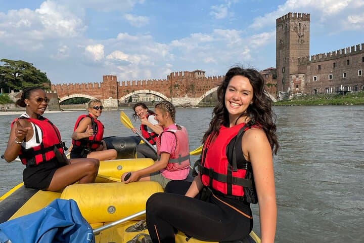 Sunset Soft-Rafting on the Adige and Aperitif in Piazza Erbe, Verona photo 2