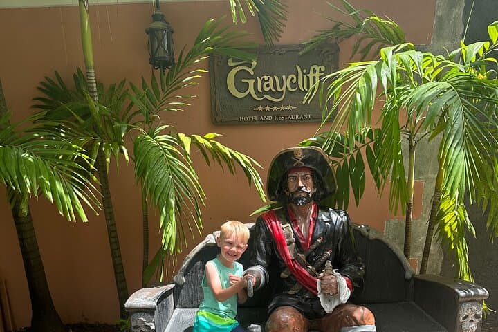Historic Nassau Highlights: Queen's Staircase, Rum Tasting & Atlantis photo 4