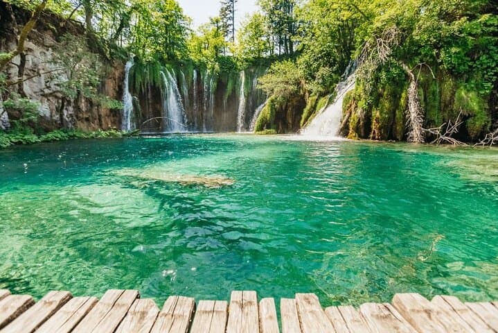 Plitvice Lakes Private Sightseeing Tour from Zagreb — Pet-Friendly Day Trip photo 2