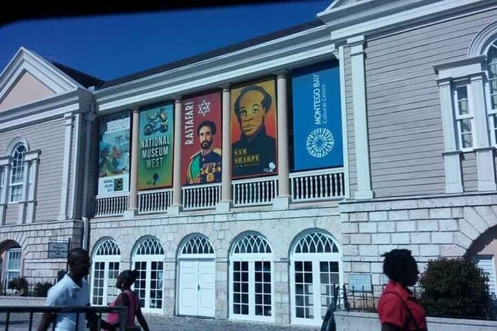 Montego Bay Sightseeing Tour — Rose Hall, Hip Strip & Doctor's Cave Beach photo 2