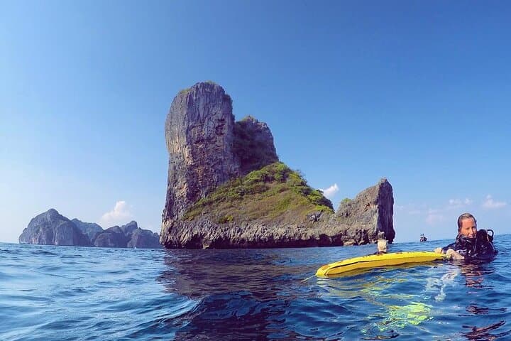PADI Advanced Open Water — 2-Day Phi Phi Diving Course photo 6